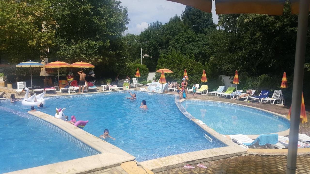 Privates, Schoenes Und Grosses Appartement In Goldstrand Esterno foto